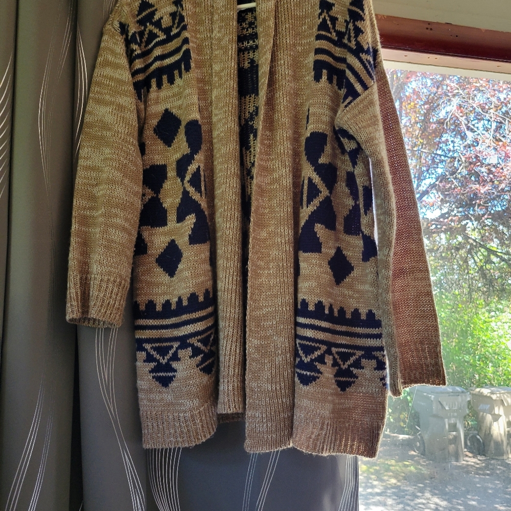 Aztec Print Cardigan - Picture 4 of 4